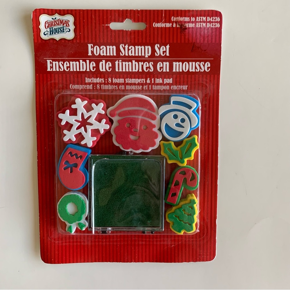 🙂4/$20 Christmas House Foam Stamp Set